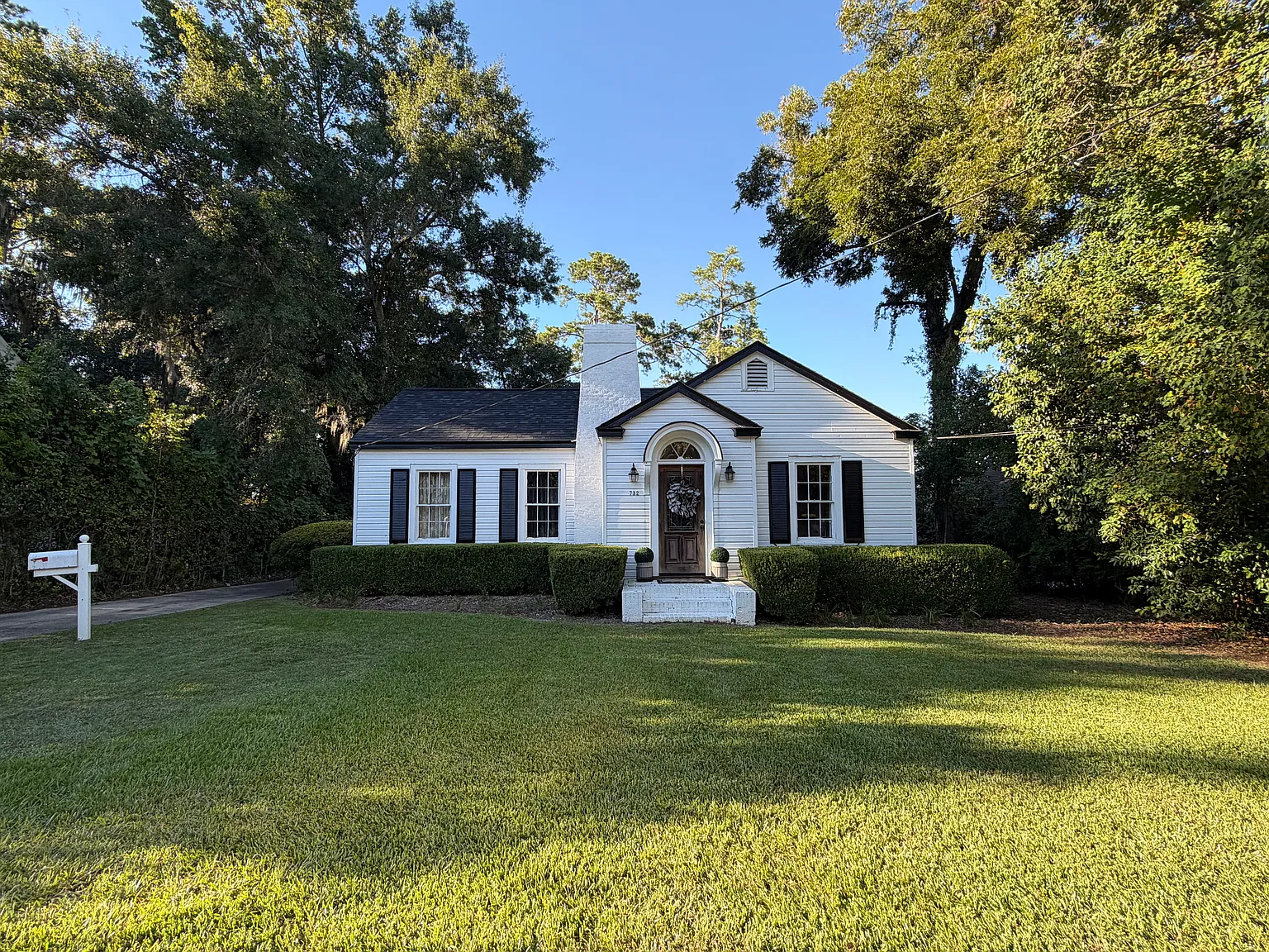 3 bed, 1732 sqft, $3,200 — Photo 1