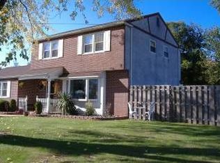 2061 Old Arch Rd, East Norriton, PA 19401