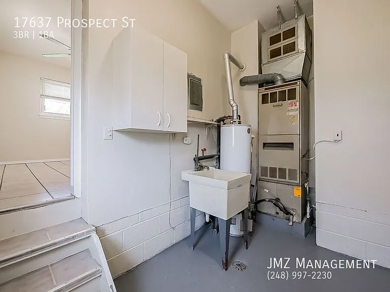 17637 Prospect St — Photo 19