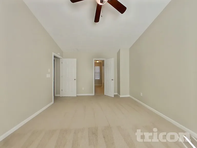 9870 Rivercliff Ln — Photo 8