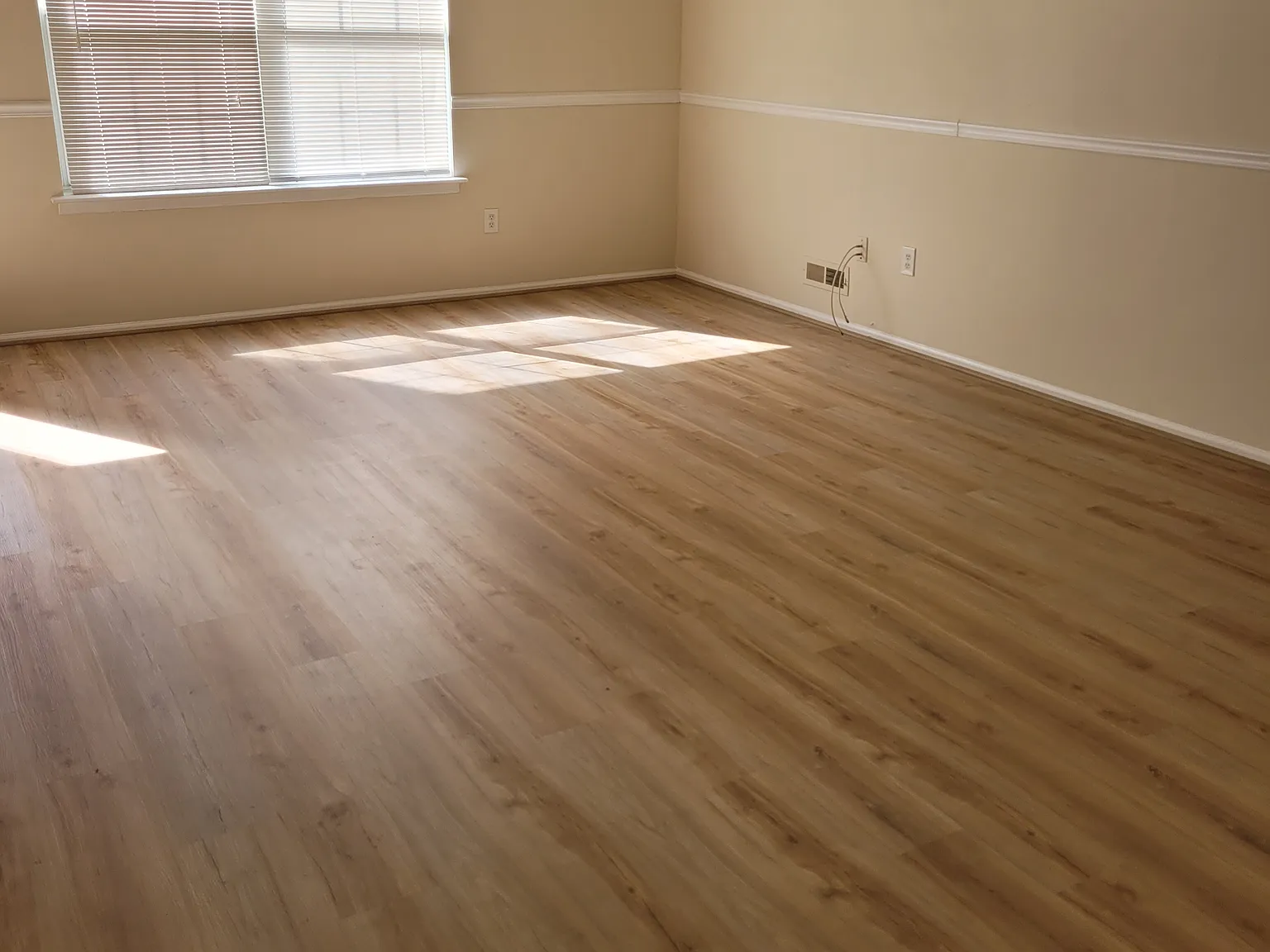 2 bed, 1.5 bath, 1080 sqft, $2,200 — Photo 4