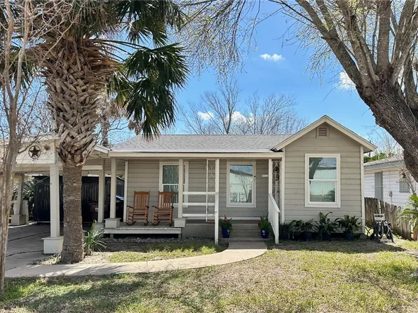 1021 E B Ave, Kingsville, TX 78363