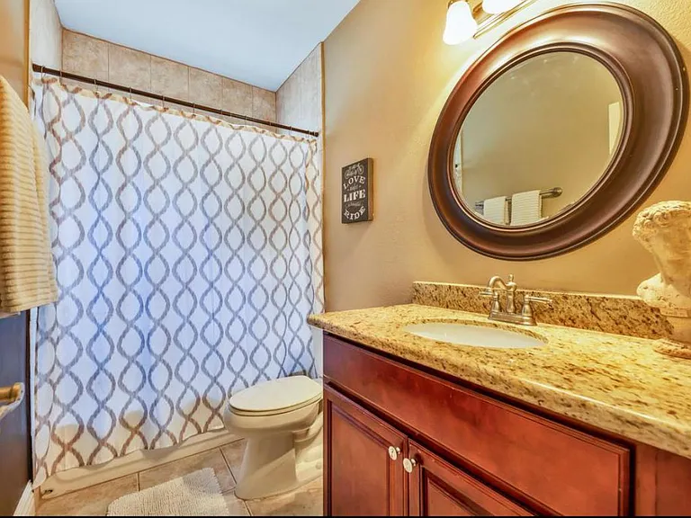 5609 E Greenway Cir — Photo 8