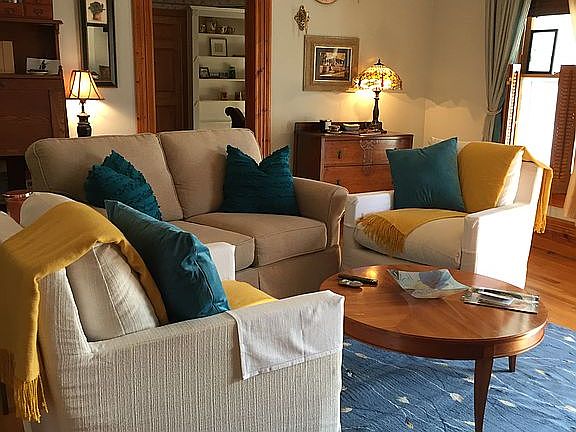 Original oak hardwood floors