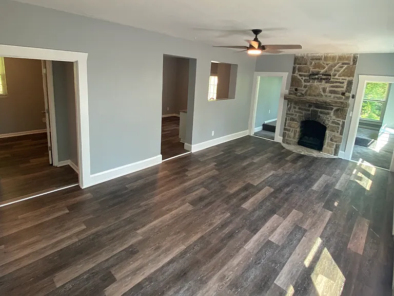 102 Commonwealth Ct — Photo 10