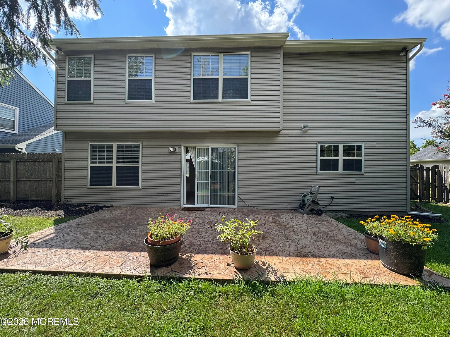 3 bed, 2.5 bath, 1750 sqft, $3,800 — Photo 3
