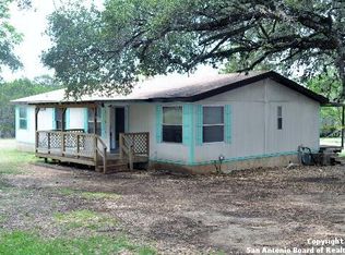 101 Cowboy Ln, Pipe Creek, TX 78063