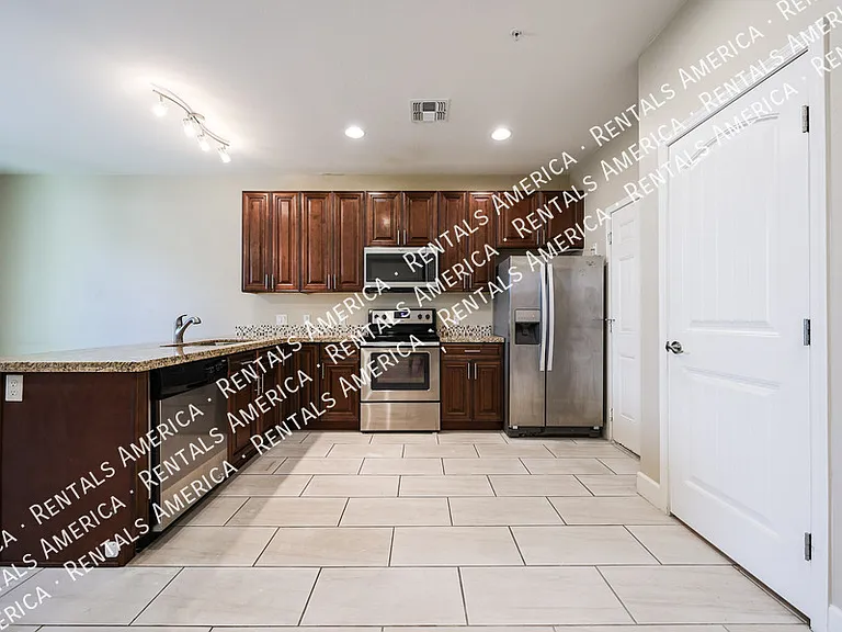 1406 W Main St #121 — Photo 16