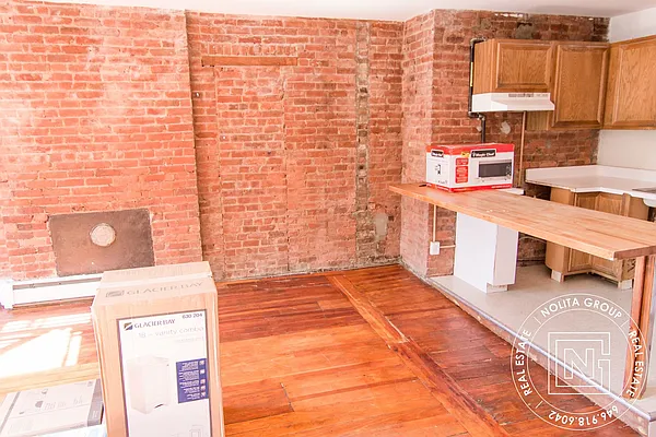 Rented by Nolita Group | media 22