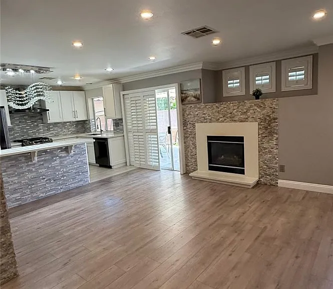 10087 Yellow Canary Ave — Photo 15