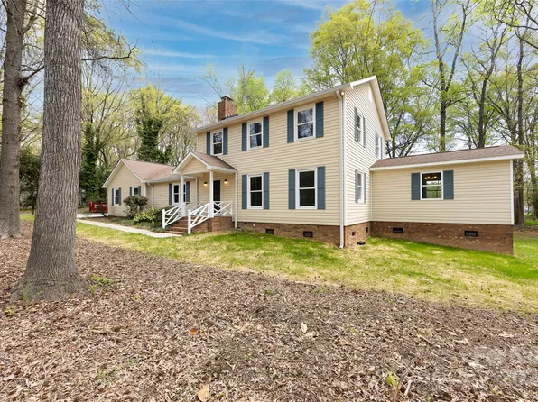 2920 Oakdale Dr, Monroe, NC 28110