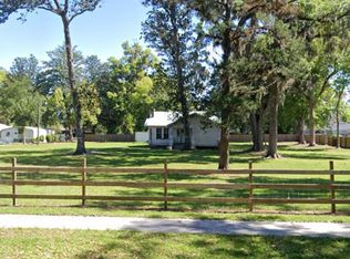 412 S Oakridge Ave, Green Cove Springs, FL 32043