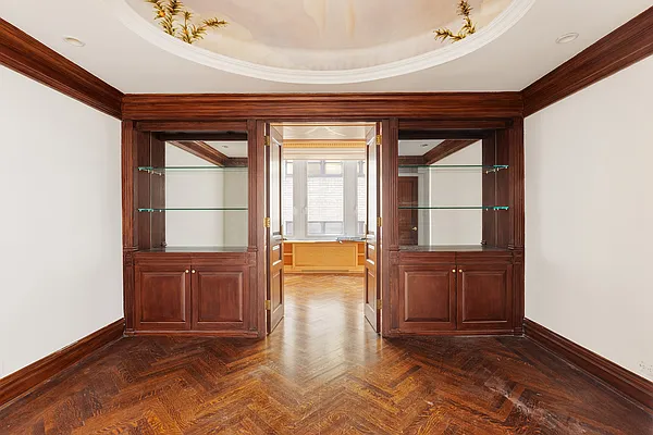 Sold by Compass | media 5