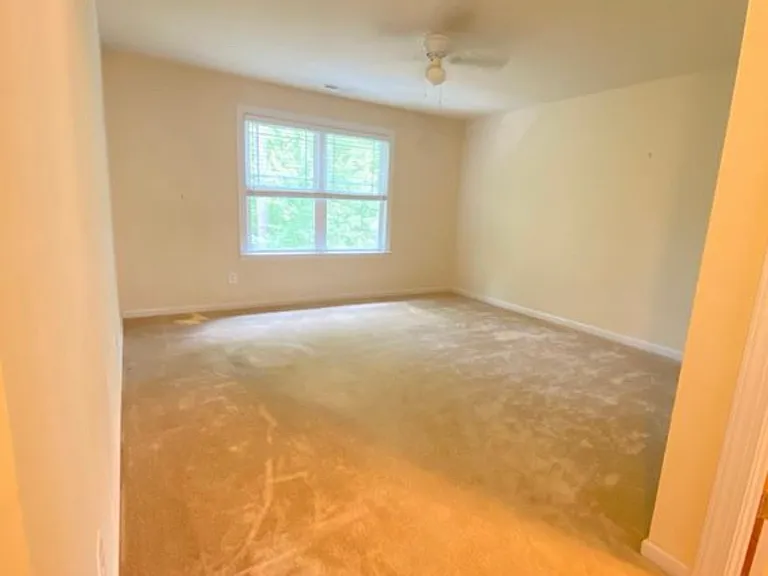 500 Lena Cir — Photo 14