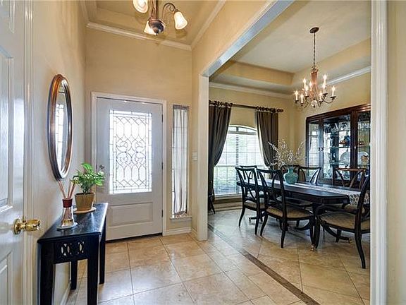 3rd image of 2112 Buckskin Cir