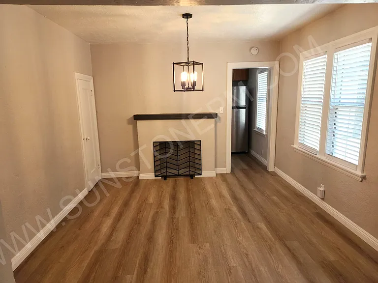 975 N Eleanor St — Photo 6