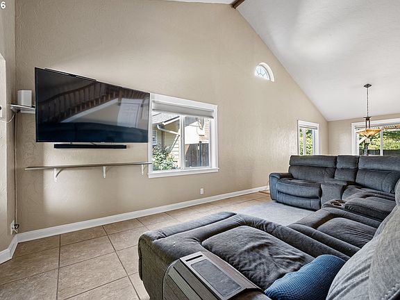 4th image of 5268 Sugarpine Cir