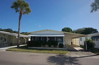 1st image of 656 Poinsettia Dr
