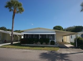 656 Poinsettia Dr, Largo, FL 33770