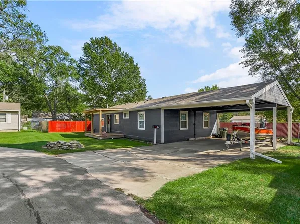 314 W Main St, Gardner, KS 66030