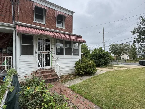 121 49th St SE, Washington, DC 20019