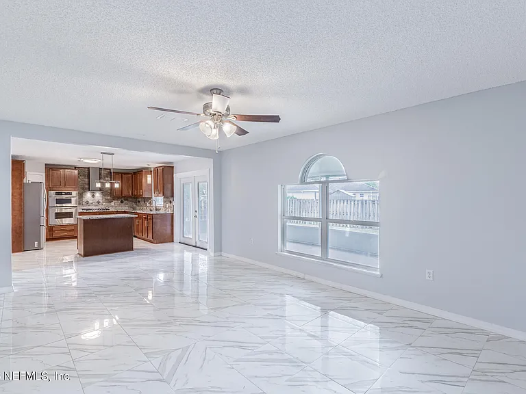 3388 Glenn Hollow Ct — Photo 5
