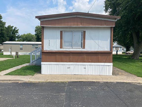 2nd image of 434 Dorset Ln