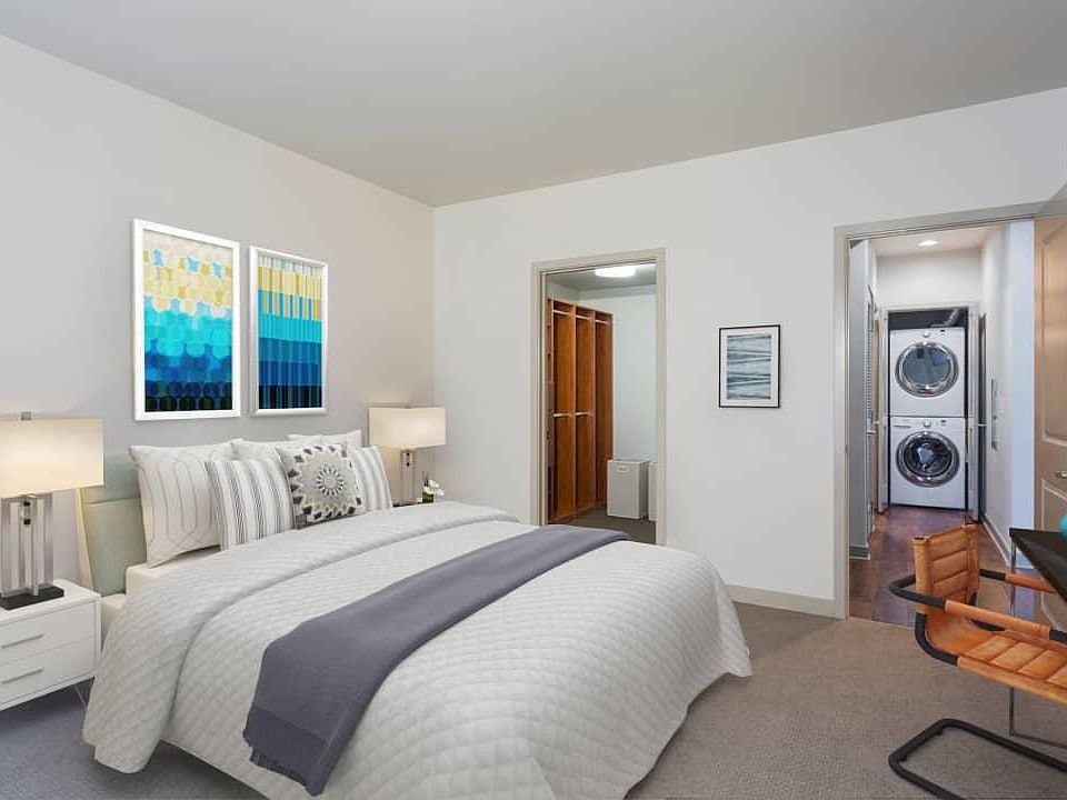 2nd image of 144 W Canton St #5