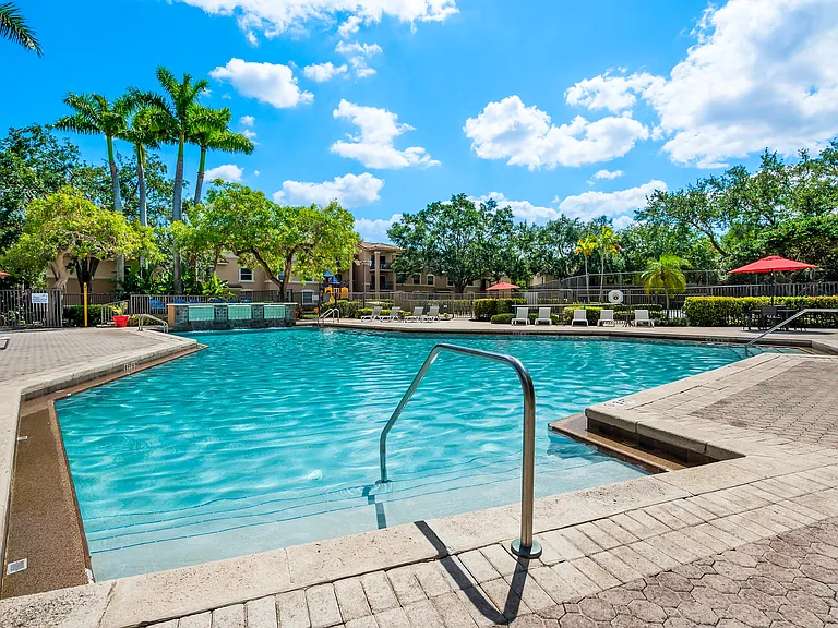Pembroke Pines Landings Apartments — Photo 48