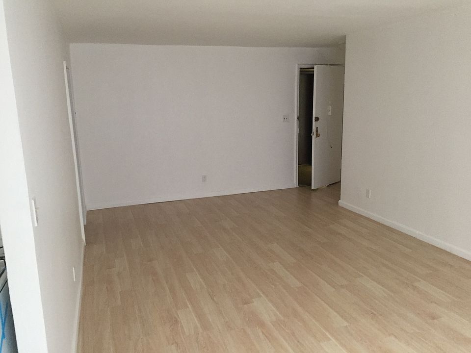 2nd image of 482 Front St APT 1J