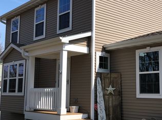 35859 N Hunt Ave, Ingleside, IL 60041