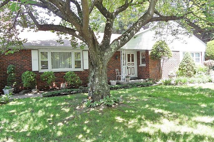 Ranch Style-Full finished lower level-2 floors of abundant rooms-EACH floor contains 1976 sq.ft.
