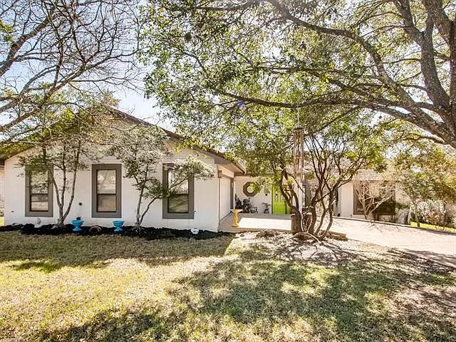1st image of 20509 Highland Lake Dr