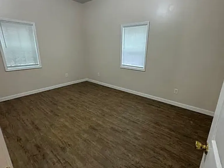 1406 Tribble St — Photo 10