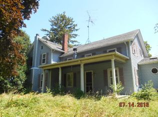 2697 N Unity Rd, Lena, IL 61048