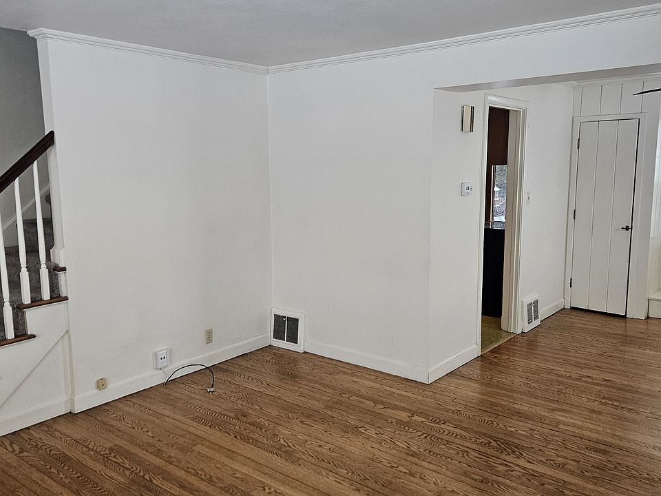 Main floor living and dining room