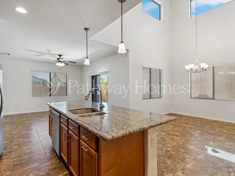 37963 W Merced St — Photo 7