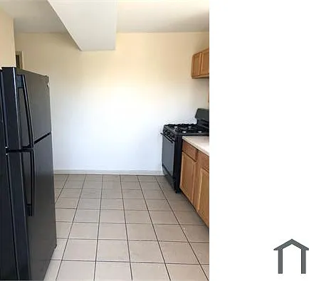 4 bed, 2100 sqft, $1,800 — Photo 3