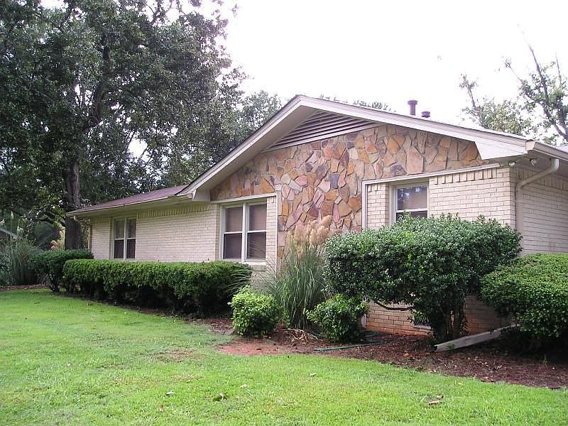 2nd image of 2679 Jodeco Dr
