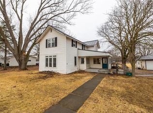 318 W Main St, Alma Center, WI 54611
