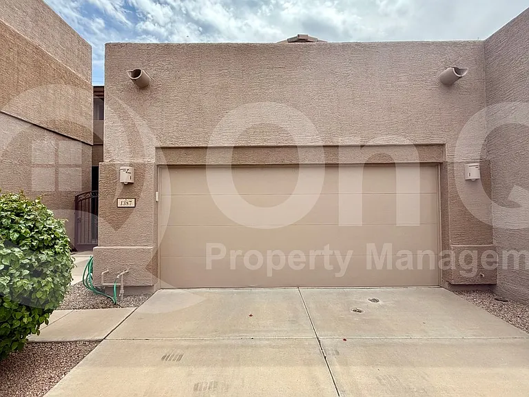 1387 W Marlin Dr — Photo 3