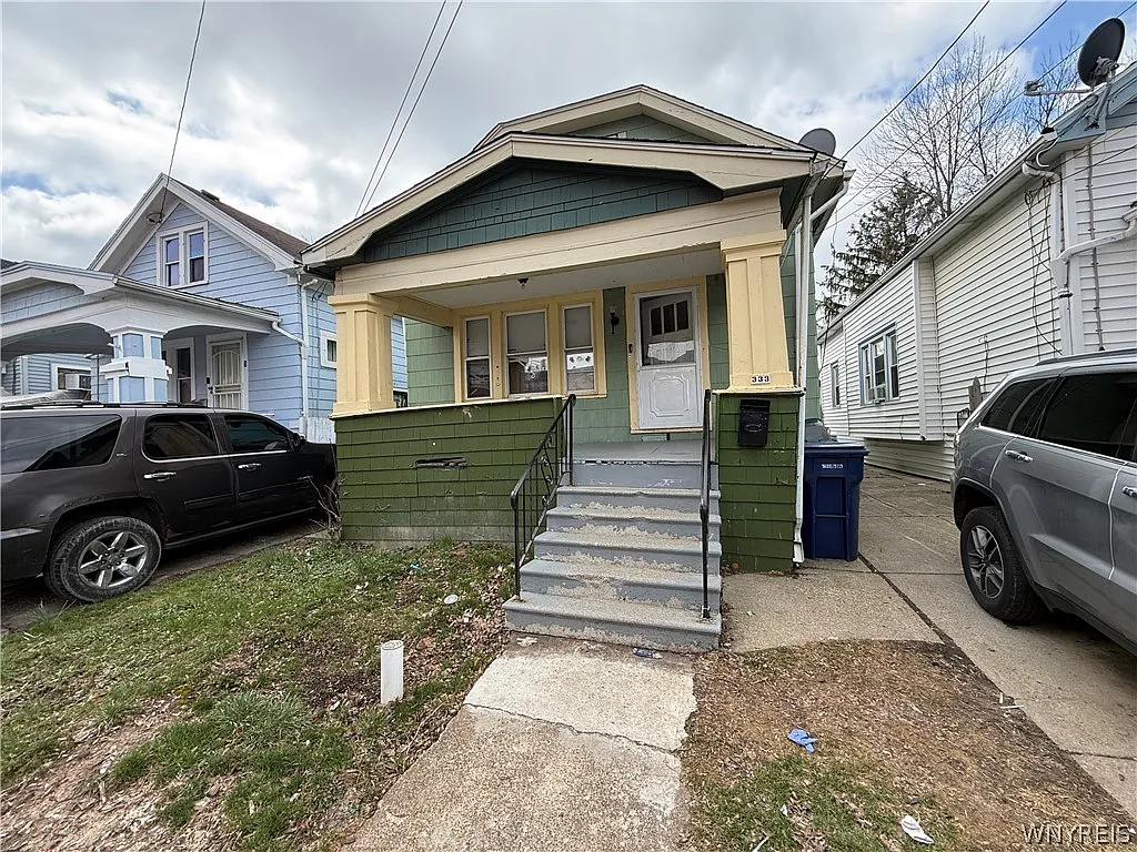 333 Crowley Ave photo 1