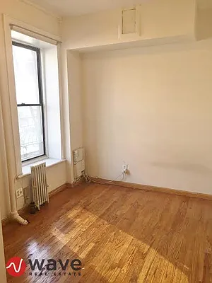 Rented by Wave Real Estate Group | media 4