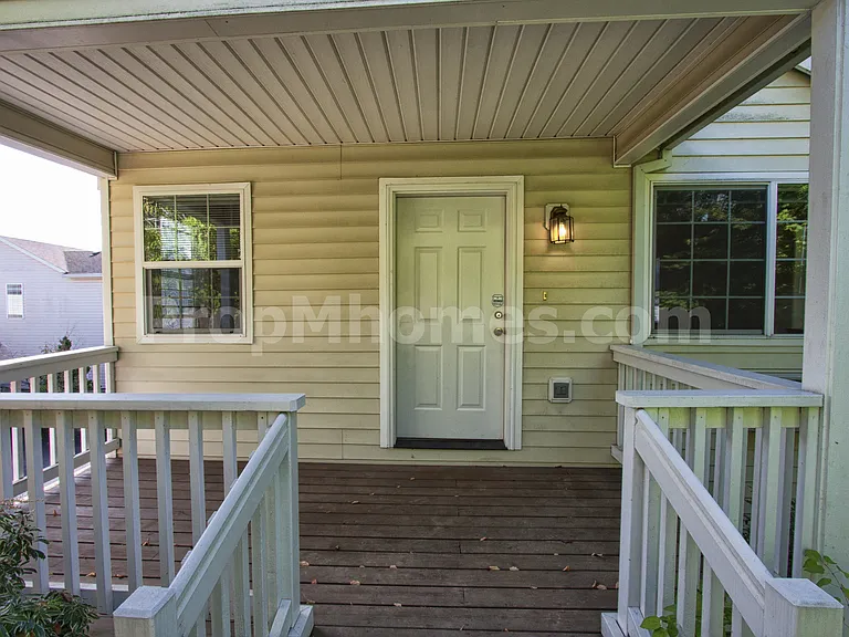 14963 SE Elm Park Dr — Photo 3