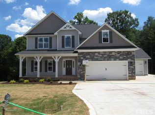 242 Summit Overlook Dr, Clayton, NC 27527