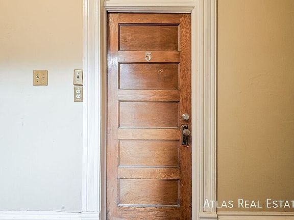 2nd image of 1410 N Gilpin St #5