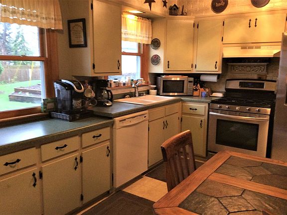 3rd image of 11011 W Park Hill Ave