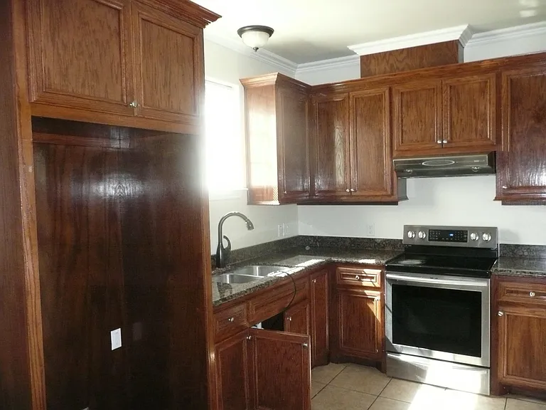 9505 Shoreham St — Photo 10