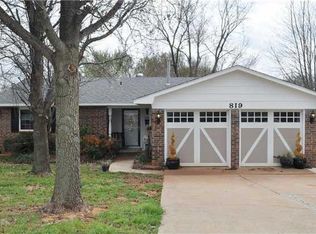 819 E Lamplighter Ct, Guthrie, OK 73044