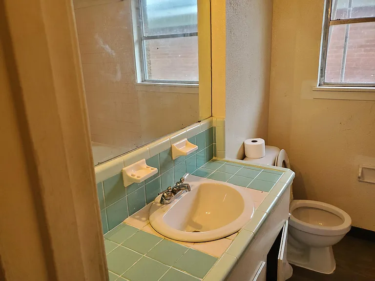 308 Kelly Ln — Photo 19